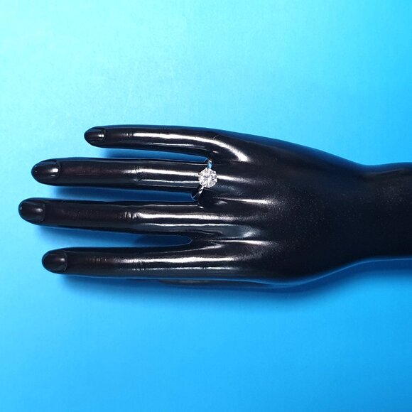 Vintage 925 Sterling Silver 8mm Cubic Zirconia Solitaire Engagement Ring - Picture 9 of 15